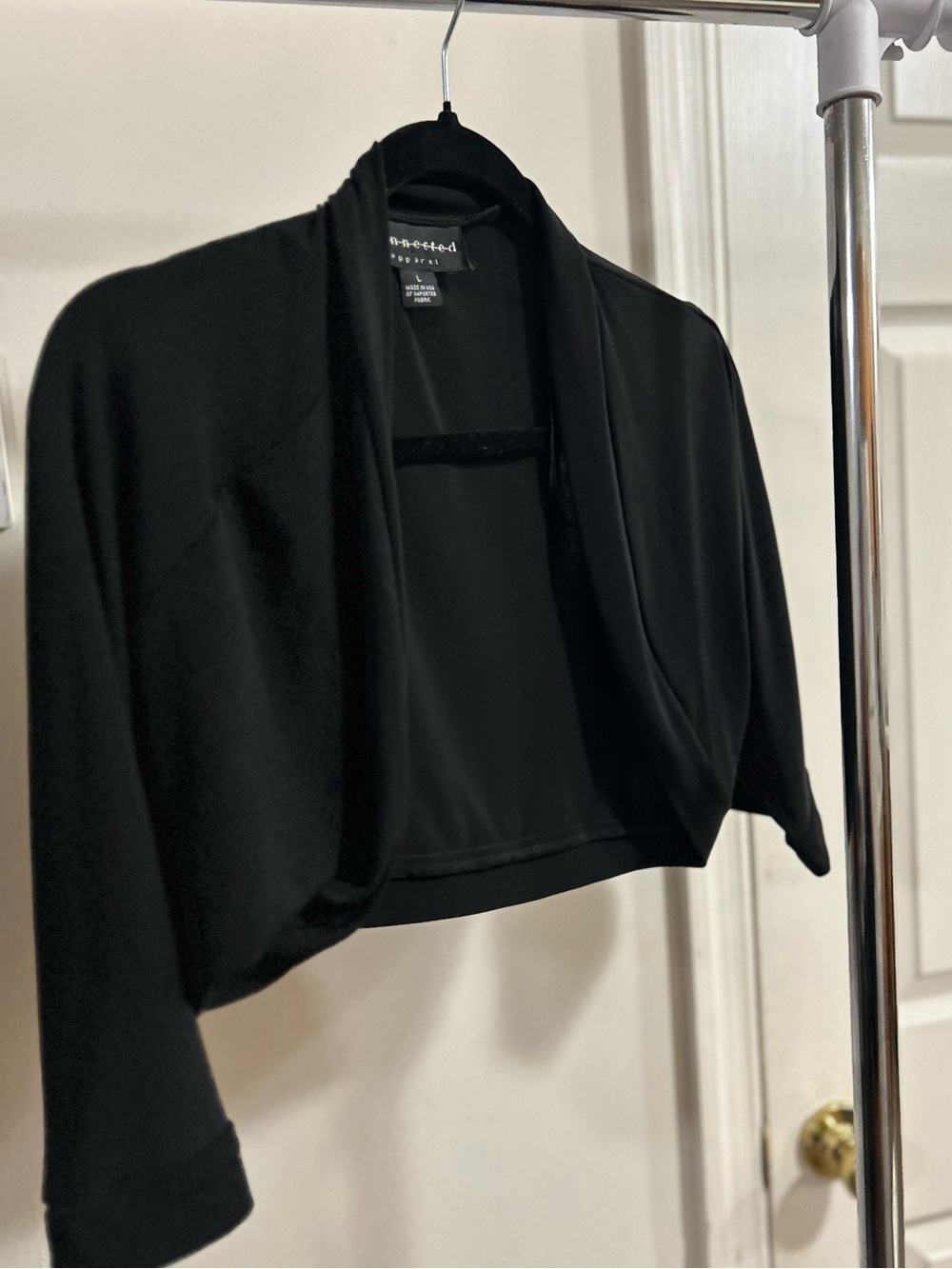 connected apparel Black Cropped Open-Front Bolero Shrug